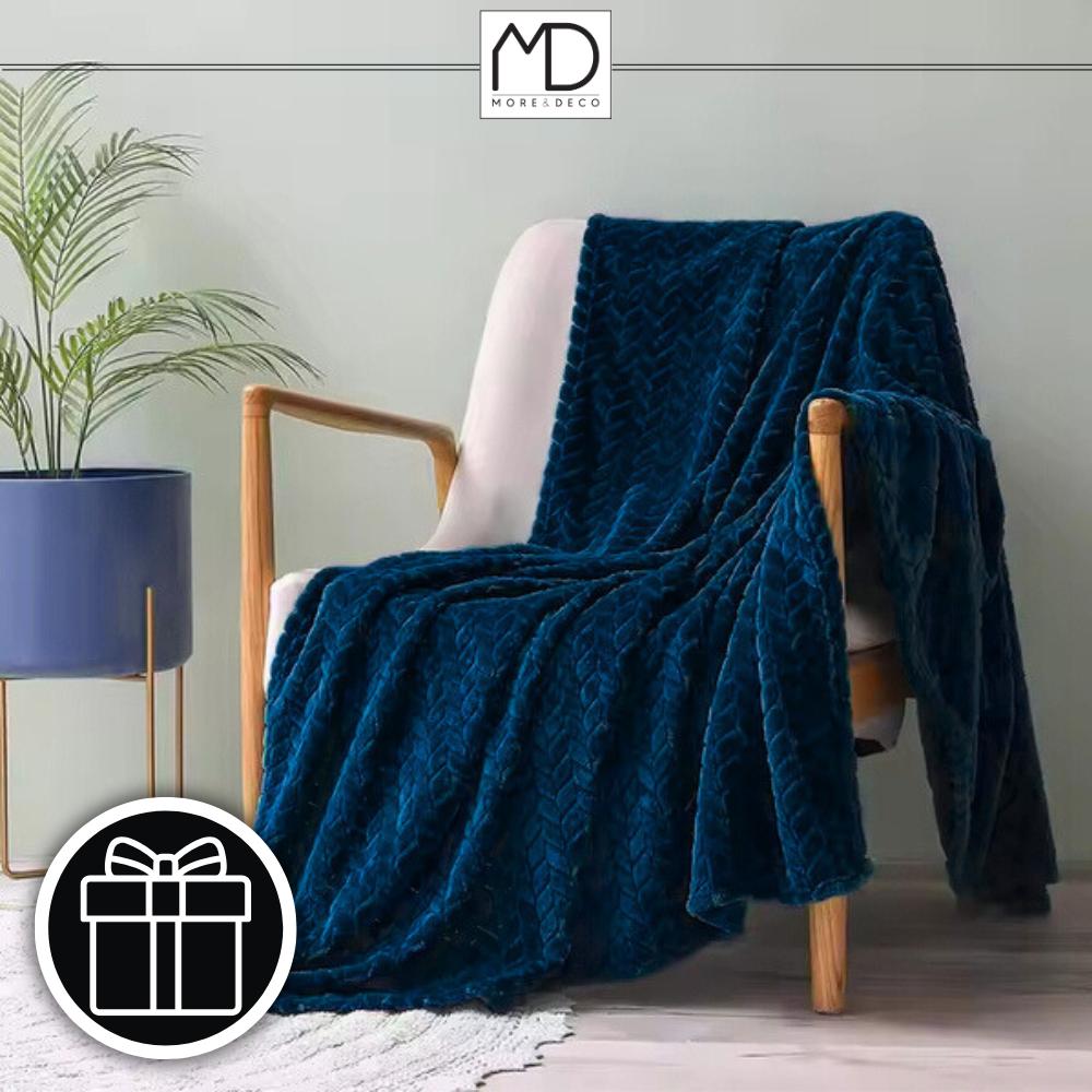 Navy Blue Embossed Polyester Throw Blanket 200x220 Cm - Modern Style for the Bedroom
