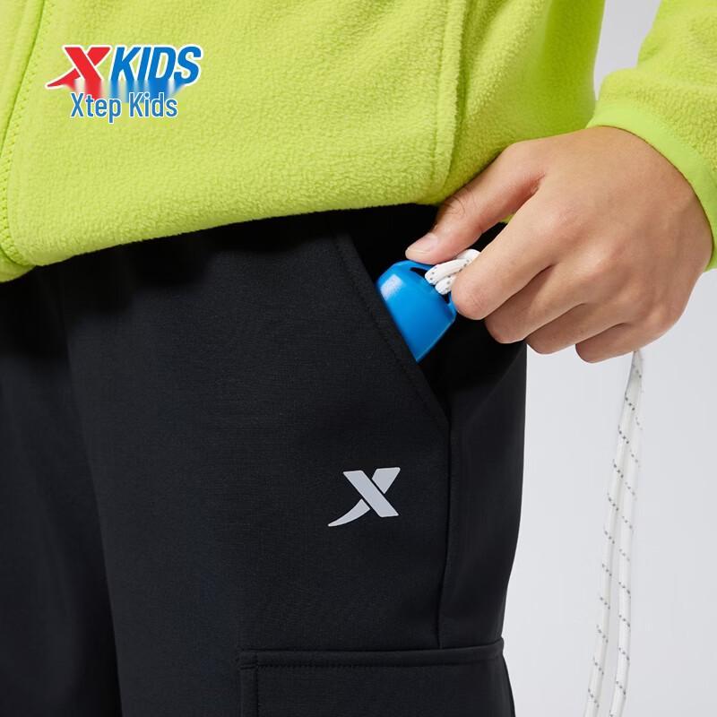 XTEP Kids' Winter Fleece-Lined Windproof Cargo Pants