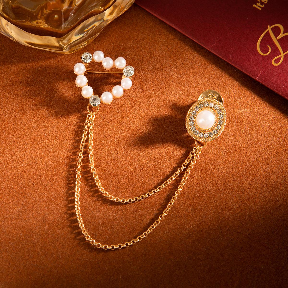 

Light Luxury British Retro Love Pearl Double Chain Fringed Collar Pin Women S Exquisite Brooch