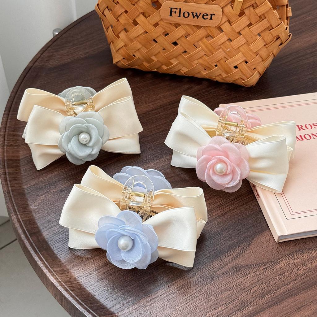 Elegant Korean Style Bow Hair Clip In Stylish Colors With Pearl Detail For Women