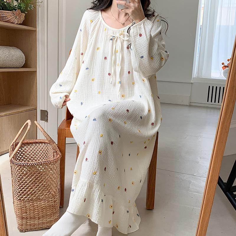 Pajamas Loose double-layer cotton yarn long-sleeved pajamas Princess style crew neck pajamas can be worn outside Sweet and fresh female college