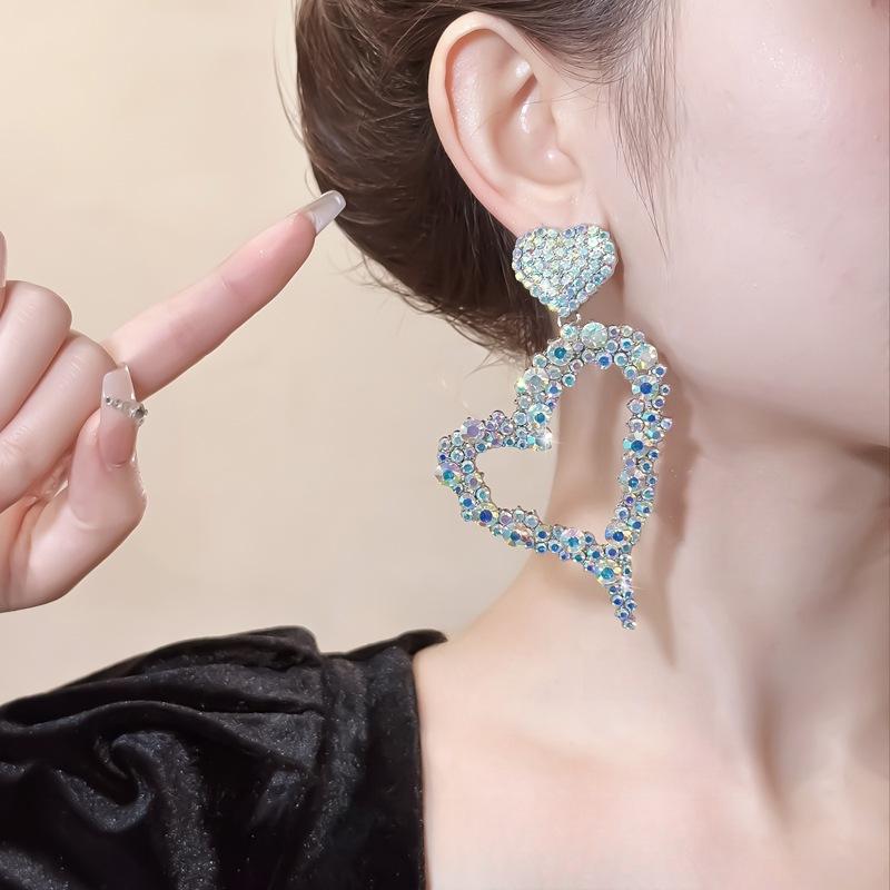 Übertriebene Elegante Herzohrringe Super Auffällige Zugängliche Luxuriös Stilvolle Ohrringe Elegante Beliebte Mode Ohrringe