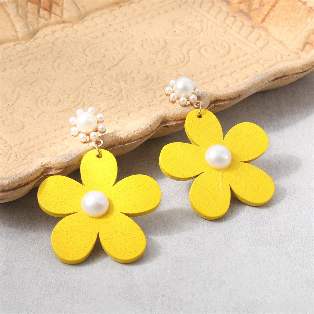 Sweet Lemon Yellow Earrings Niche Design Sense Cute Flower Pearl Female Korean Simple Versatile Geometric Earrings