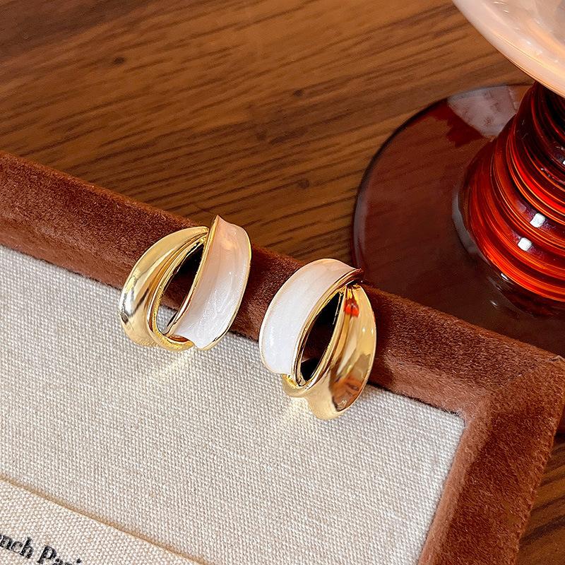 Korean Versatile Light Luxury Drop Ferret Geometric Stud Earrings Design High-end Temperament Earrings Earrings