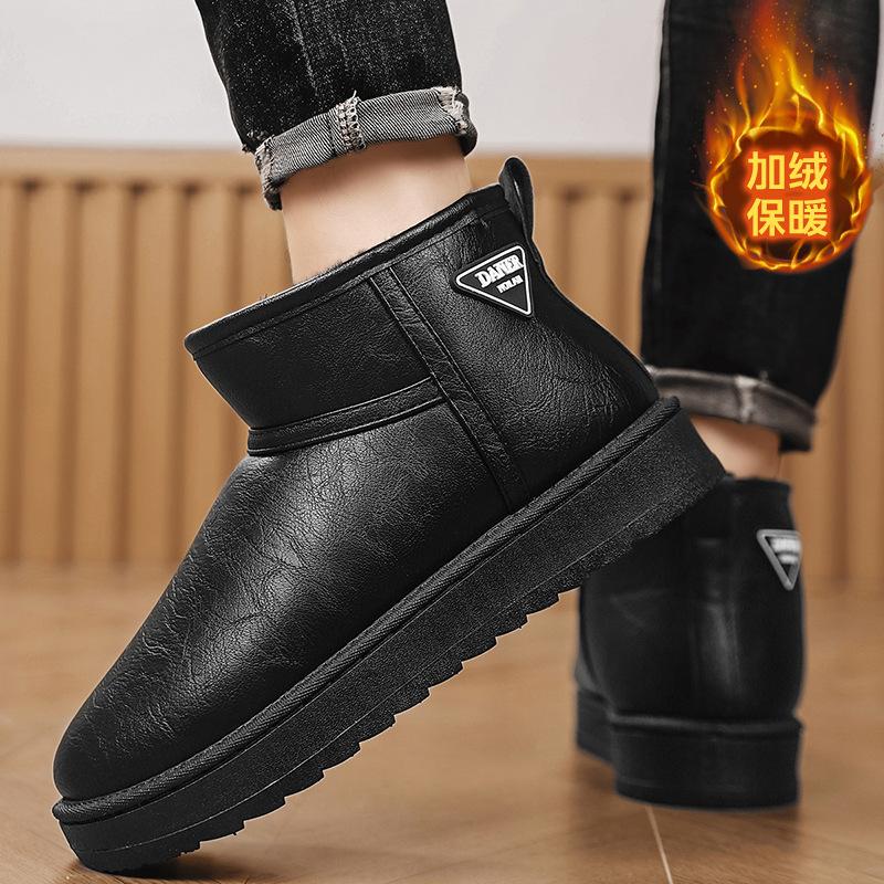 New lightweight, lightweight, non-slip and wear-resistant snow boots, outdoor middle help piled, thickened, cold-proof and warm large cotton shoes