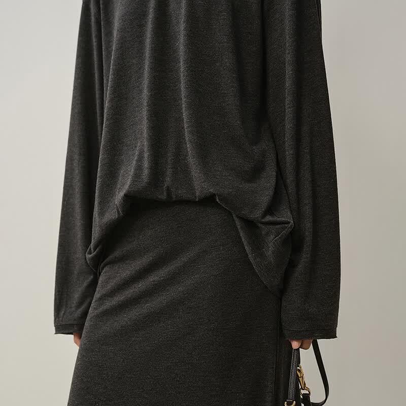 Women's Loose Fit Round Neck Long Sleeve T-shirt