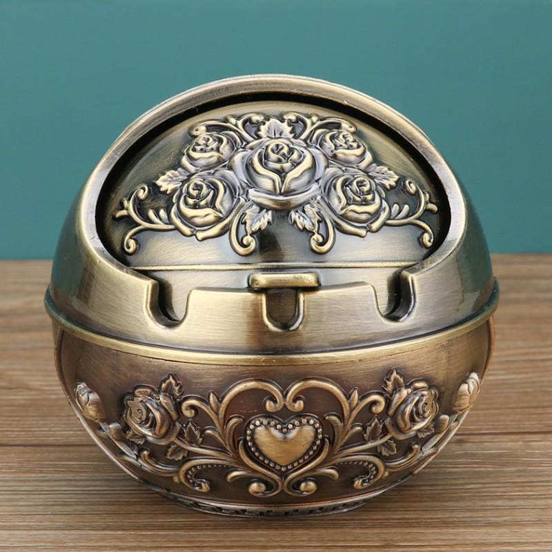 European Style Ashtray with Lid: Trendy, Drop-Proof, Anti-Fly Ash, Odor-Resistant, Luxury Living Room Decor.