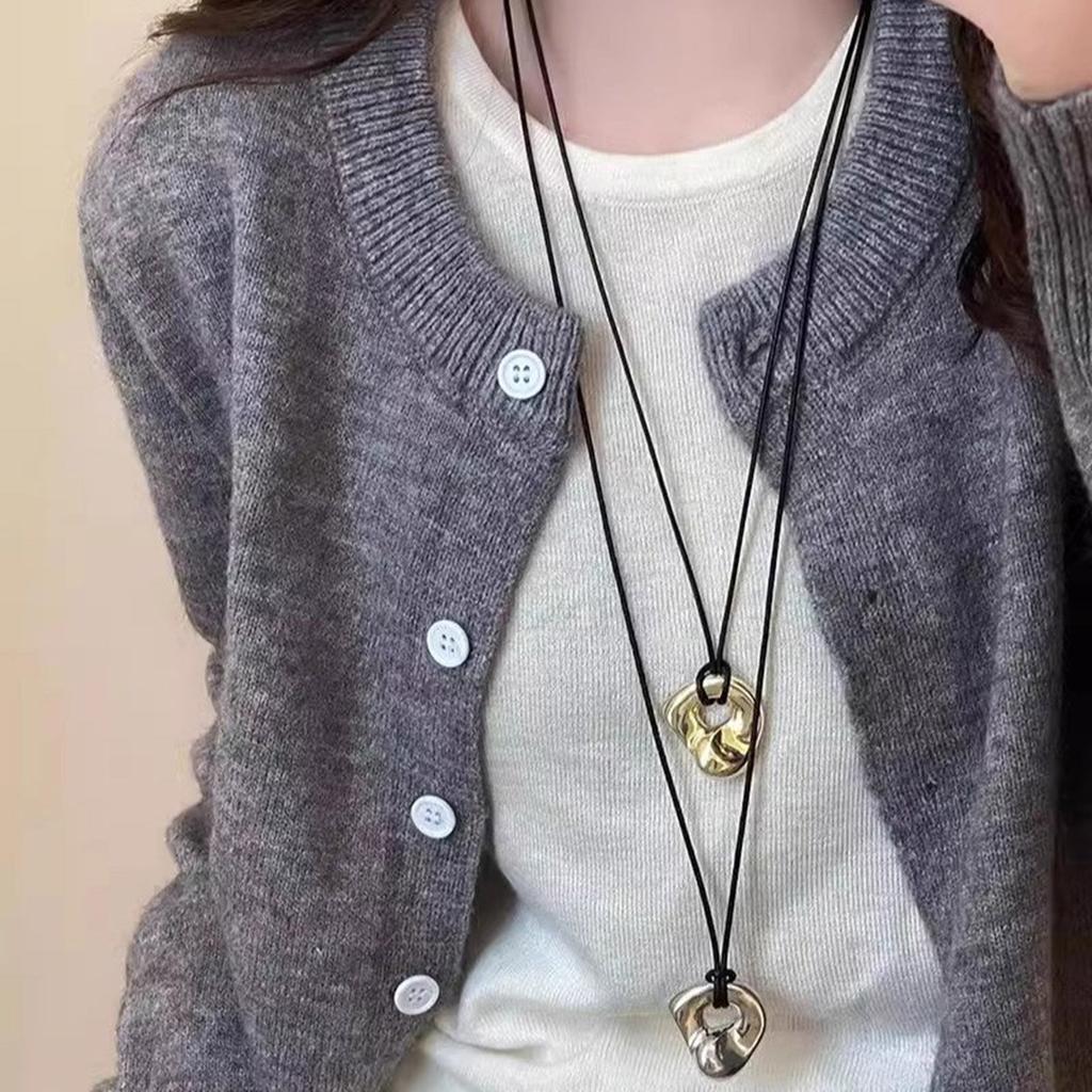 Fashionable Hollow Metal Pendant Necklace Adjustable Length Women Men Clavicle Chain Fashion Jewelry for Daily Wear