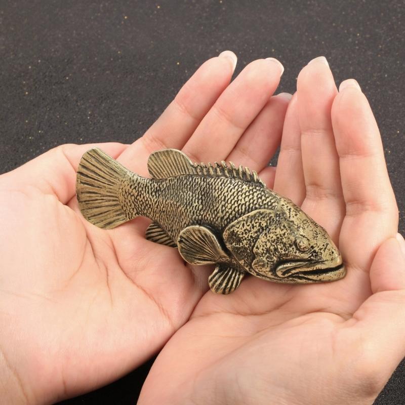Carving Brasses Grouper Miniature Sculpture Chinese Antique Fengshui Figurine for Home Office Decoration Ornament Gift