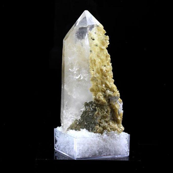 Pierres et Minéraux. Siderite + Quartz. 305.0 ct. Panasqueira Mines, Covilhã, Portugal.