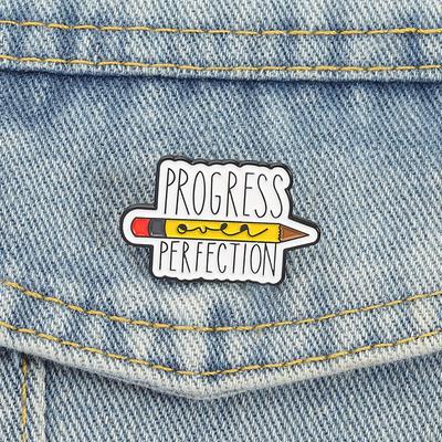Broșe și accesorii pentru corp