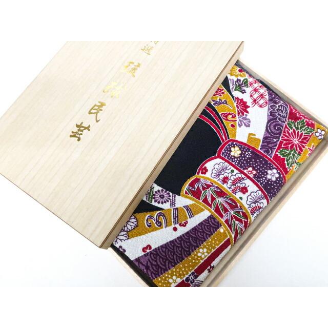 

Japanese accessories, Japanese miscellaneous goods, Furoshiki, Ryukyu folk art, in a wooden box, in good condition 25w12-14493 [Newly tailored