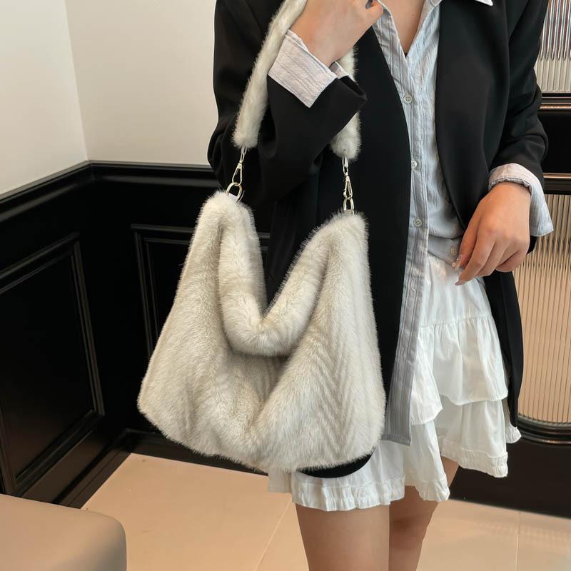 Luxury Faux Fur Women's Bucket Shoulder Bags Fashi Soft Plush Female Stripes Handbags Large Capacity Ladies Furry Tote Bag
