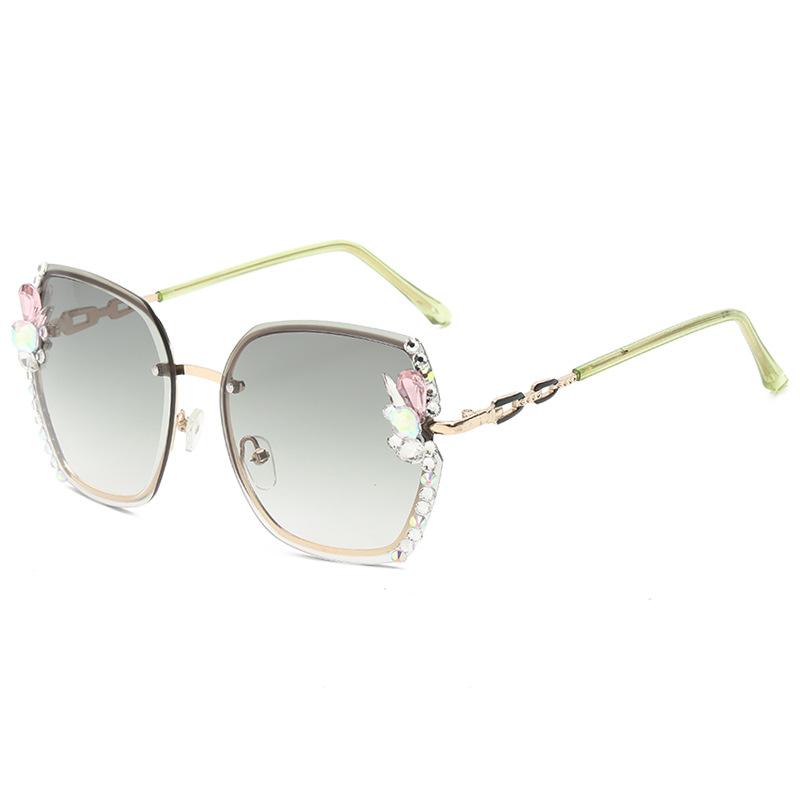 Rhinestone Sunglasses for Women Diamond Cut Edge Sunglasses UV Proof Luxury Marine Glasses