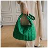 Nylon Tasche 2023 Neue frauen Tasche Handtasche Tote Herbst/Winter Neue Mode Raum Baumwolle Anzug Tasche Große Kapazität lingge Knödel Tasche