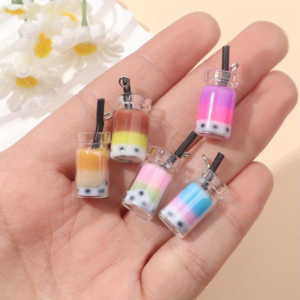 8/16/24 Stück zufällige Harz Milchtee Anhänger, dekorativer Flaschenanhänger, Schmuck Bastelanhänger, DIY Sommer Strand Fußkettchen Armband, Ohrring Schlüsselanhänger