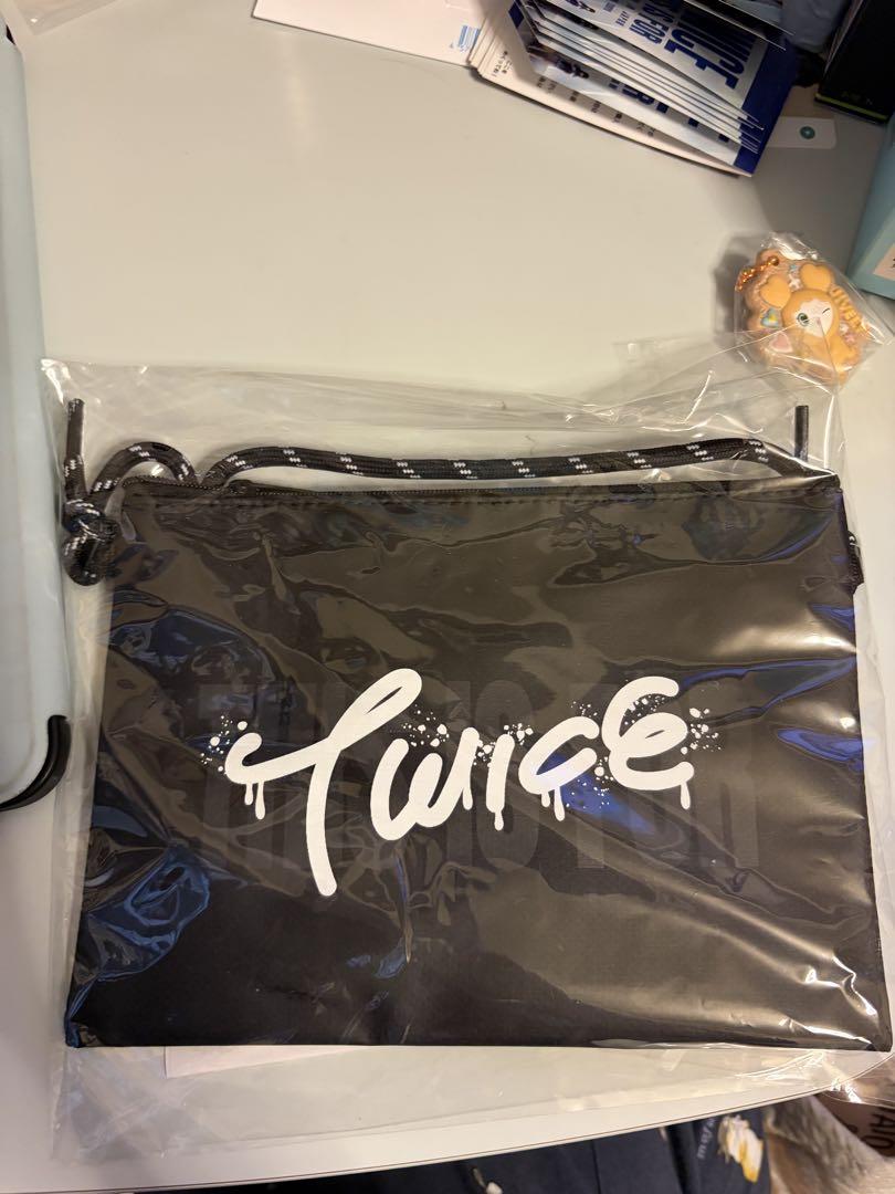 

[Б/У] Огромная скидка! TWICE THIS FOUR официальный концертный мерч мини-сумка