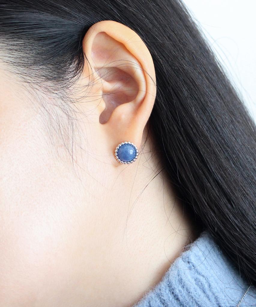 Madin'Ly Bouton Q Earring