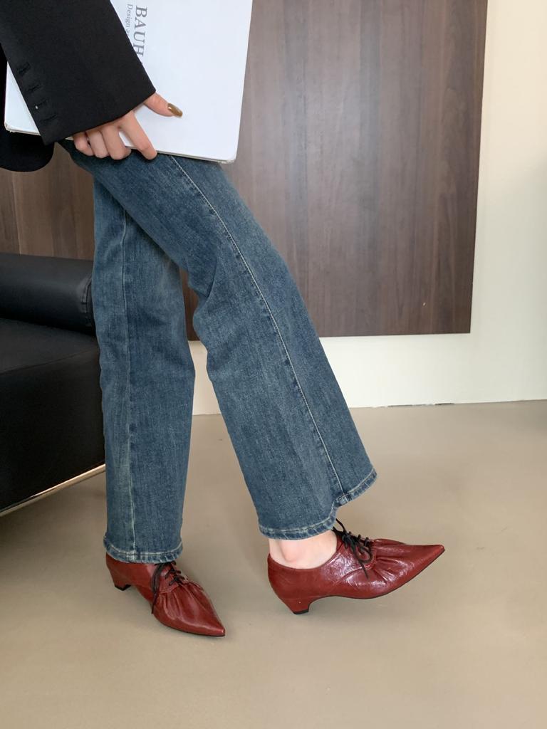 2025 New Pointed Deep Mouth Pleated Short Thick Heel Thin Commuter Work Women's Shoes