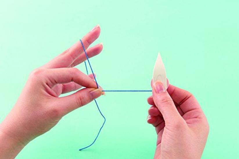 Clover Tatting Lace Tool Tatting Shuttle/Bobbin, White, 57-737