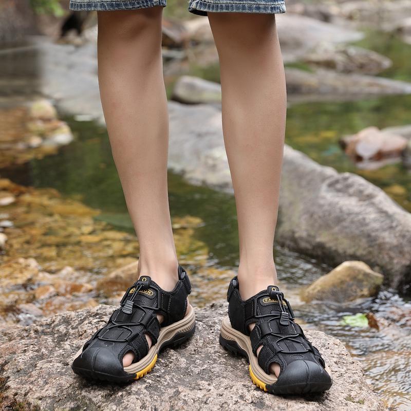 Letní pánské sandály pravá kůže pánská obuv pro volný čas Outdoor muži kožené sandály pro muže plážová obuv pánská římská obuv