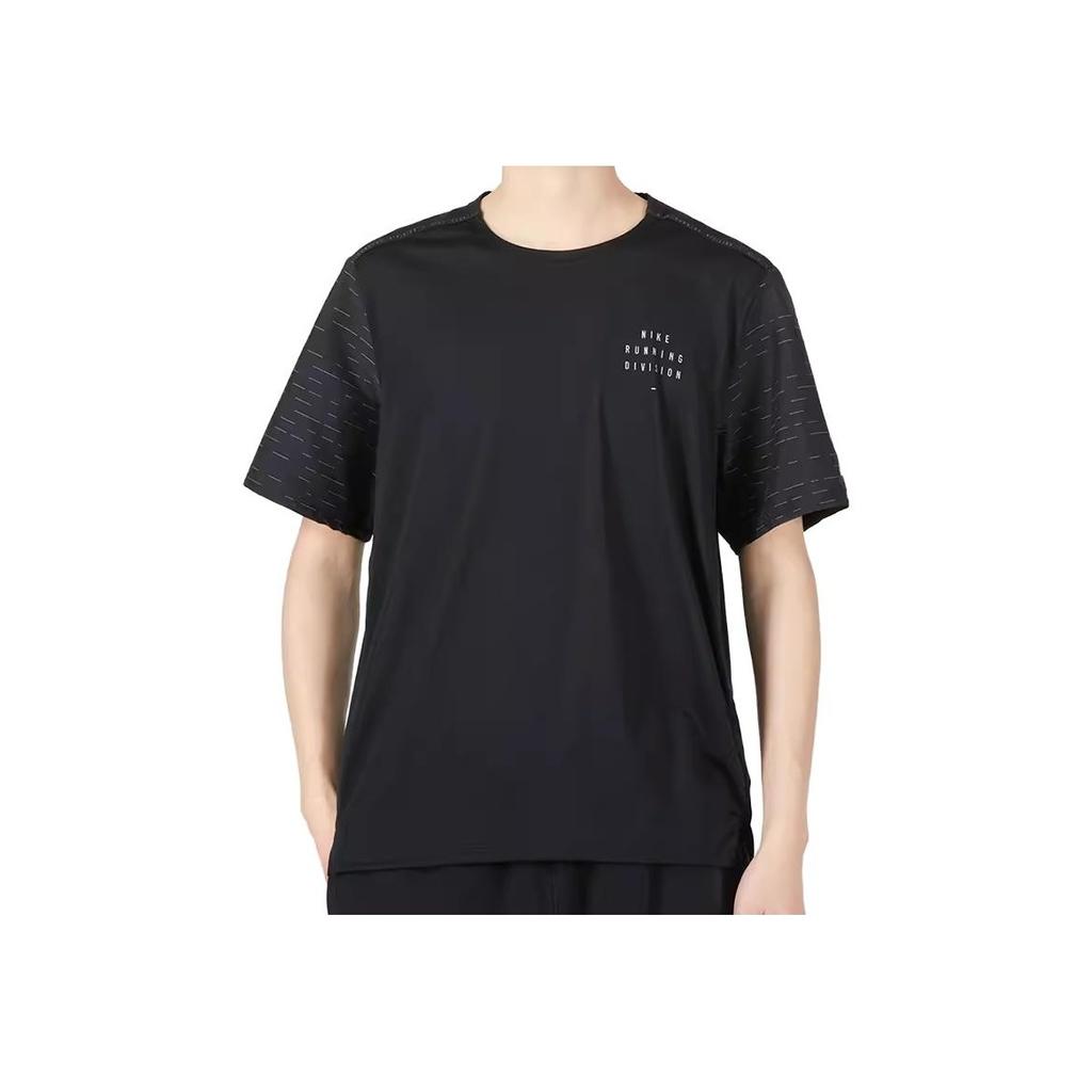 Nike Dri-Fit Rise 365 Run Division Rýchloschnúce športové tričko s krátkym rukávom a okrúhlym výstrihom Pánske topy Čierna DD4852-010