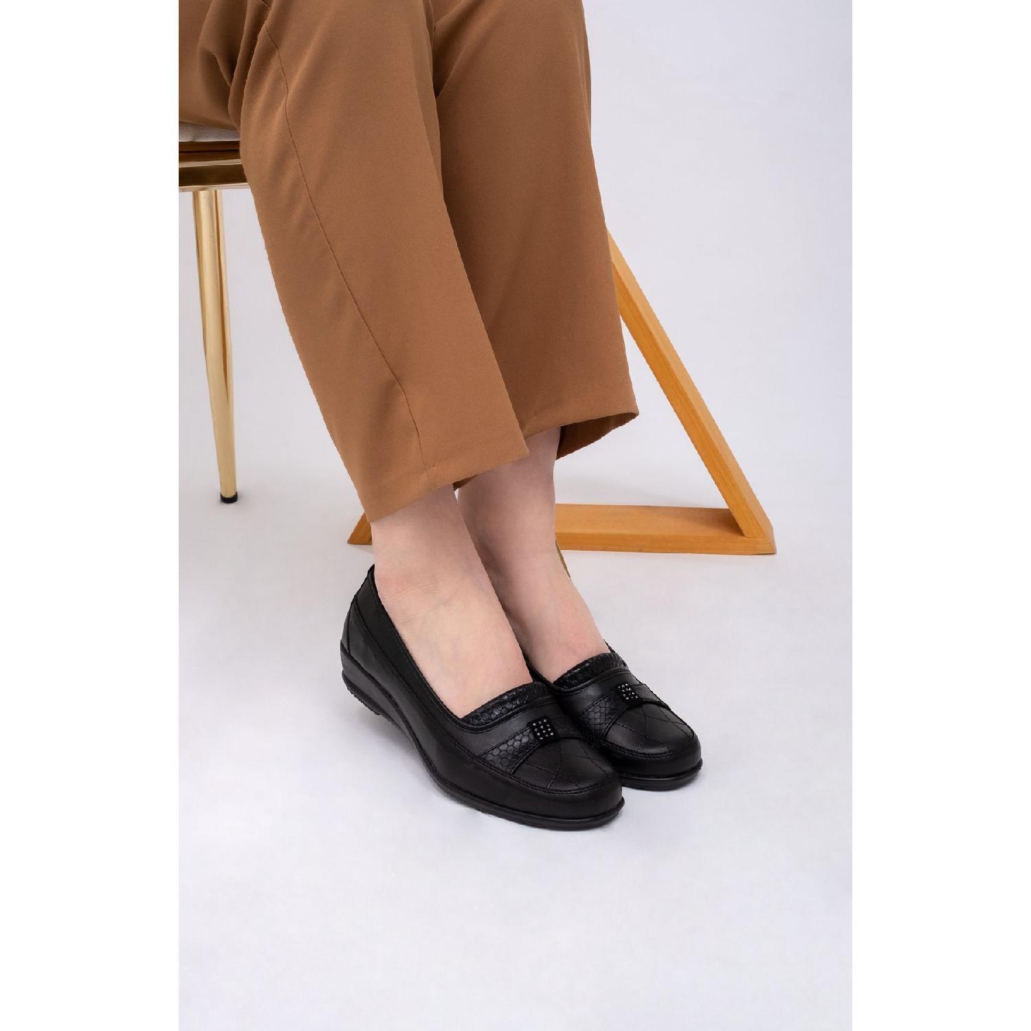 

Women s Orthopedic-based Daily Mother Shoes 36 чорний