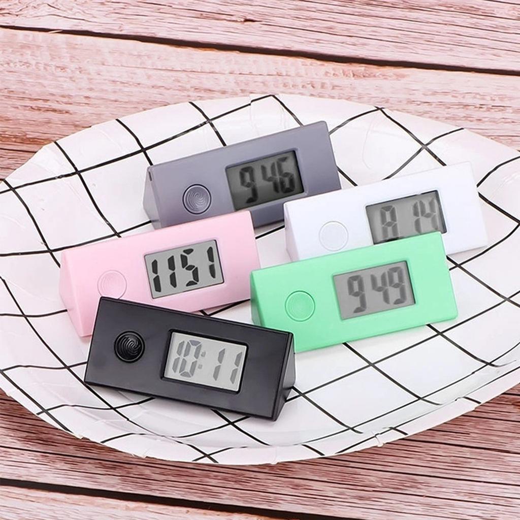 Kompakte Schlüsselanhänger Elektronische Uhr Miniatur Nachtleuchtende Elektronische Uhr Schlüsselanhänger Ideal für Prüfungen Arbeit & Outdoor-Sportarten