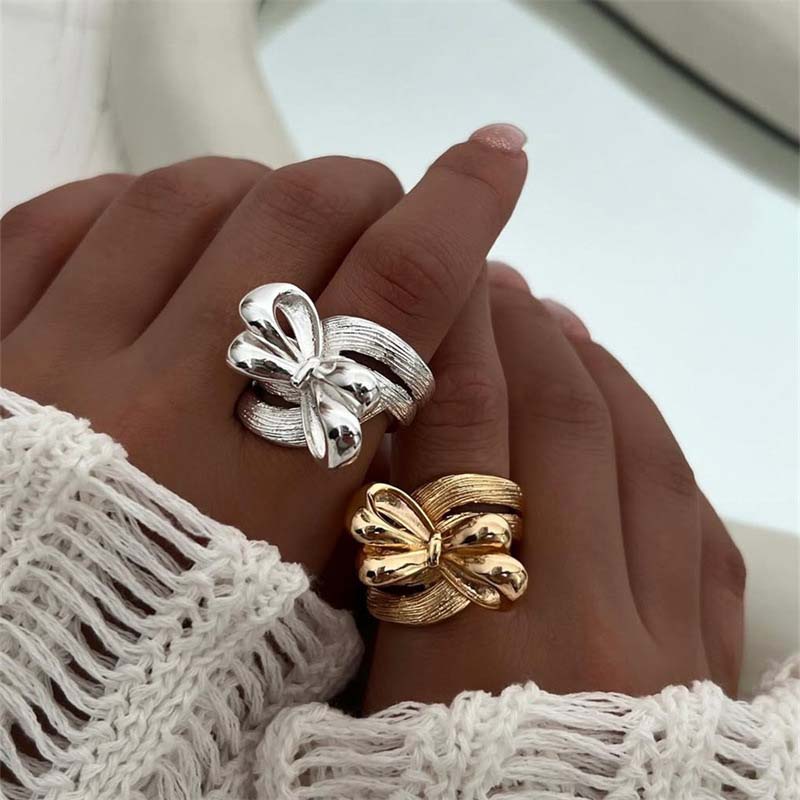 Vintage Metal Butterfly Hollow Open Rings for Women New Trendy Gold copper Color Multilayer Wide Lines Adjustable Rings Zircon