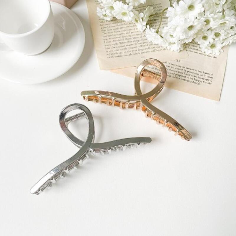 Nenreme Metal Hair Clip Overfit Women's Cross Twist