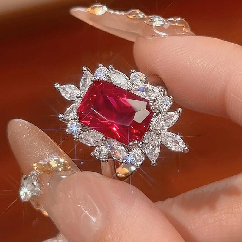 

Набор Ювелирных Изделий Серьги Кольцо Ювелирные Изделия Женские Цвет Сокровище Квадратный Рубин И Сапфир Роскошь