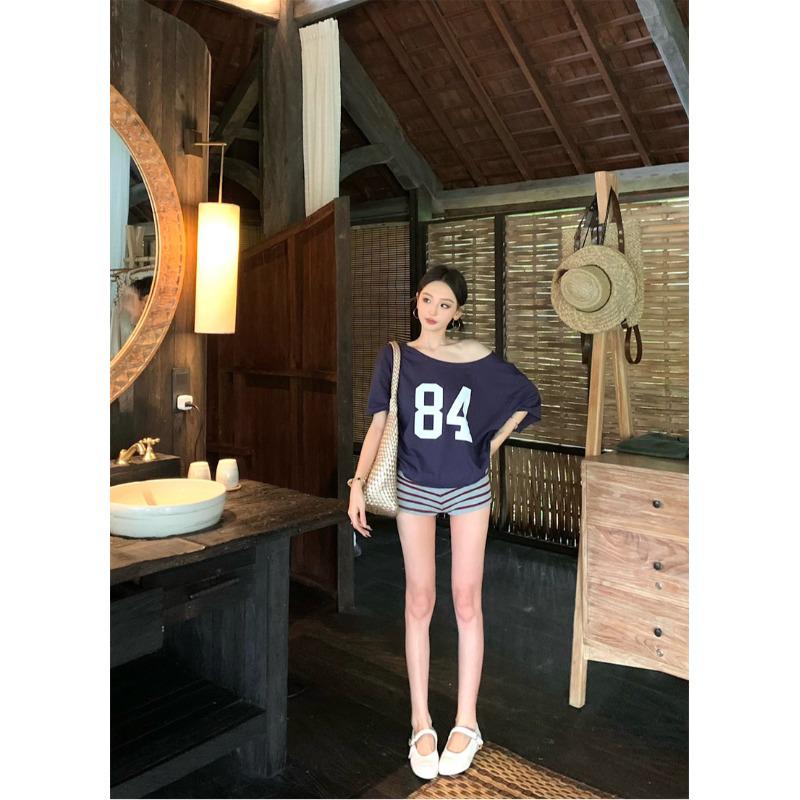 2025 Sommer Dame Chic Off-the-Shoulder Kortermet T-skjorte - Amerikansk Stil, Allsidig og Trendy