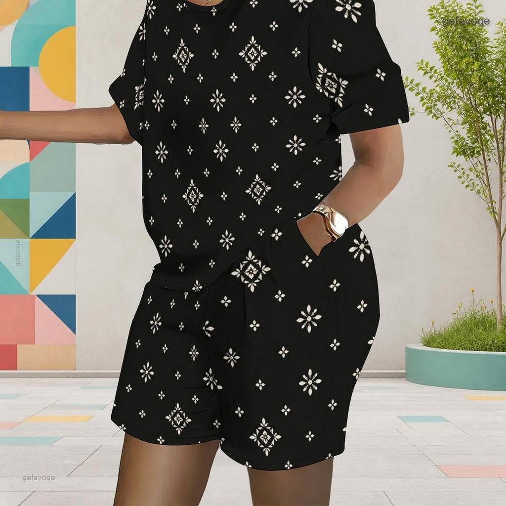 Women Plus Size Blue Green Paisley Printed Round Neck Short Sleeve Top Pocket Shorts Two Piece Set