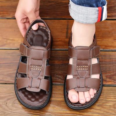 Sandales d'été pour hommes à la mode Cuir PU Légères Respirantes Sandales de plage 2024 Nouvelles Mode Décontractées Pantoufles pour hommes Sandales antidérapantes