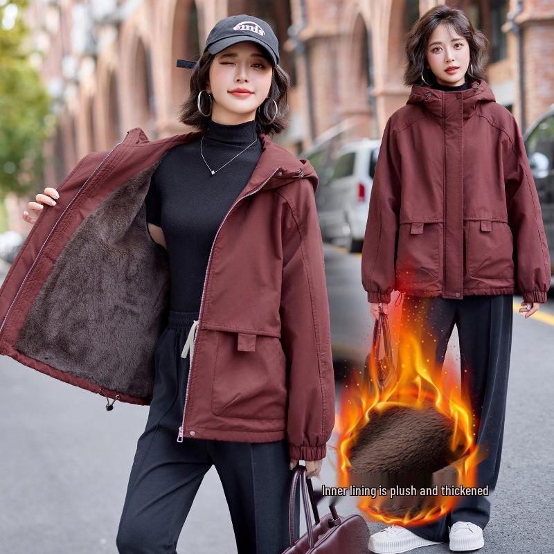 

Женское зимнее тренчкот с капюшоном и флисовой подкладкой в корейском стиле N8896 L (110-120 jin)