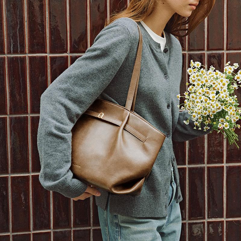 New LA FESTIN Top Grain Cow Leather Handbag, Shoulder Bag, Underarm Tote Large Women's Cardamom Brown/Coconut/Raven Black 622381