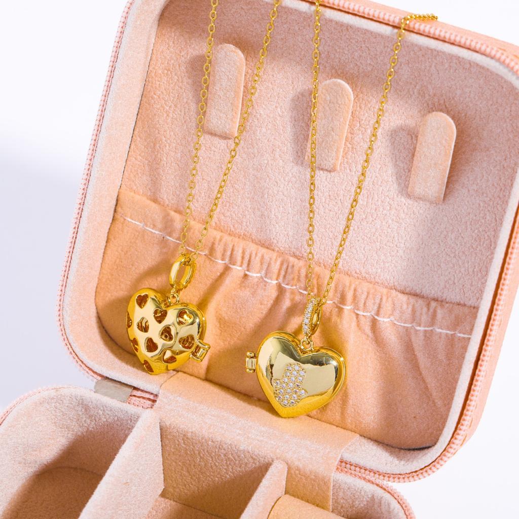 Stainless Steel Love Photo Box Album Eye Necklace Palm Pendant Necklace Necklace Open And Close Necklace Copper