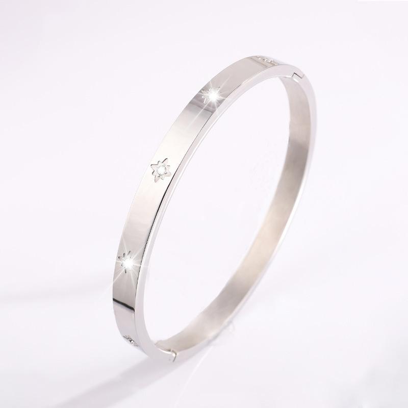 Classic titanium steel bracelet for women, popular fashion light luxury bracelet, ten diamond gold bracelet for girlfriends