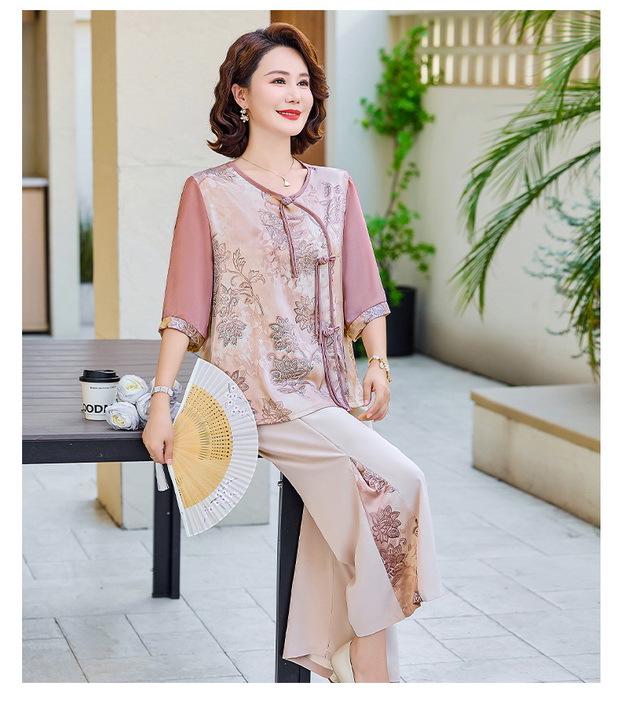 Mom's Stylish 2026 Chinese-Style Short-Sleeve Two-Piece Set for 50+ Women
