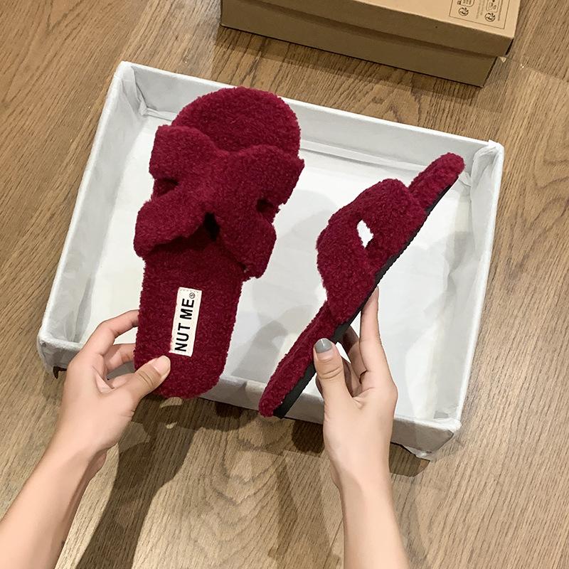 

Internet celebrity fluffy slippers women wear 2025 spring and autumn new fluffy cotton drag flat bottom warm slippers 40