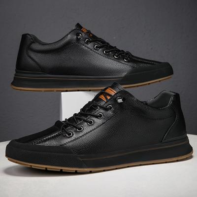 Hochwertige italienische Herrenschuhe aus echtem Leder – bequeme Sneaker und leichte Sportschuhe.