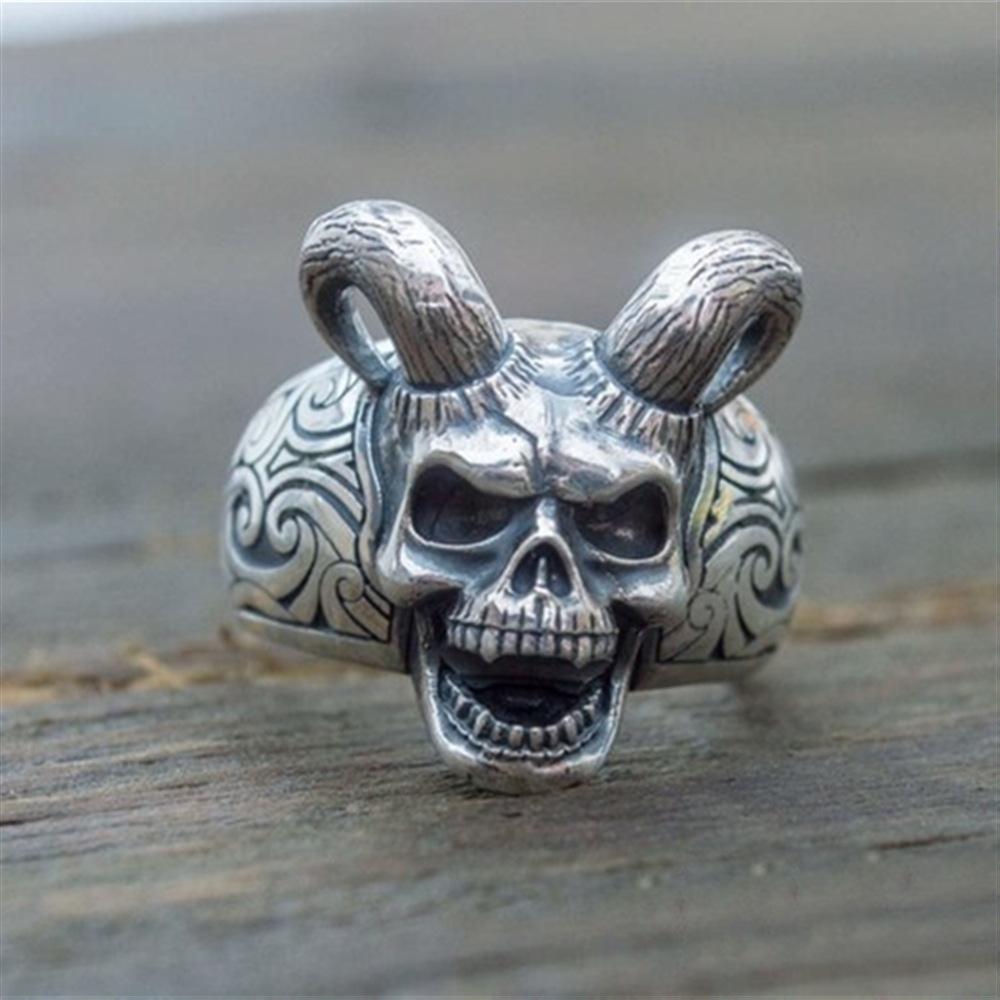 European and American Punk Retro Pointed Devil Skull Ring Sheep Head Ring