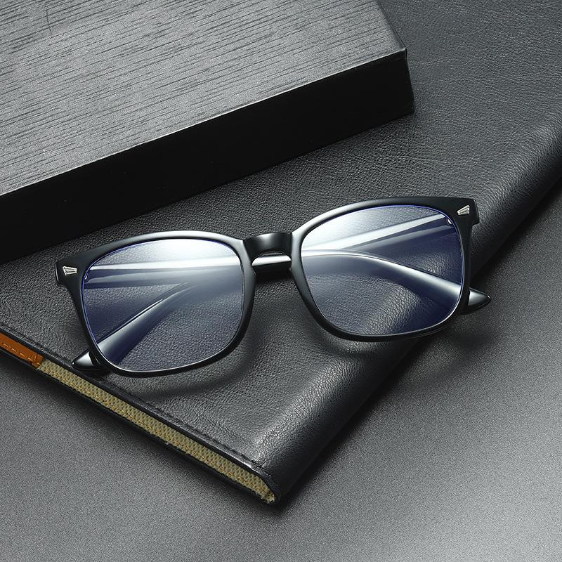 Gjennomsiktig datamaskinbrilleinnfatning Kvinner Menn Anti-blått lys firkantet briller Blokkeringsbriller Optisk brillebrille