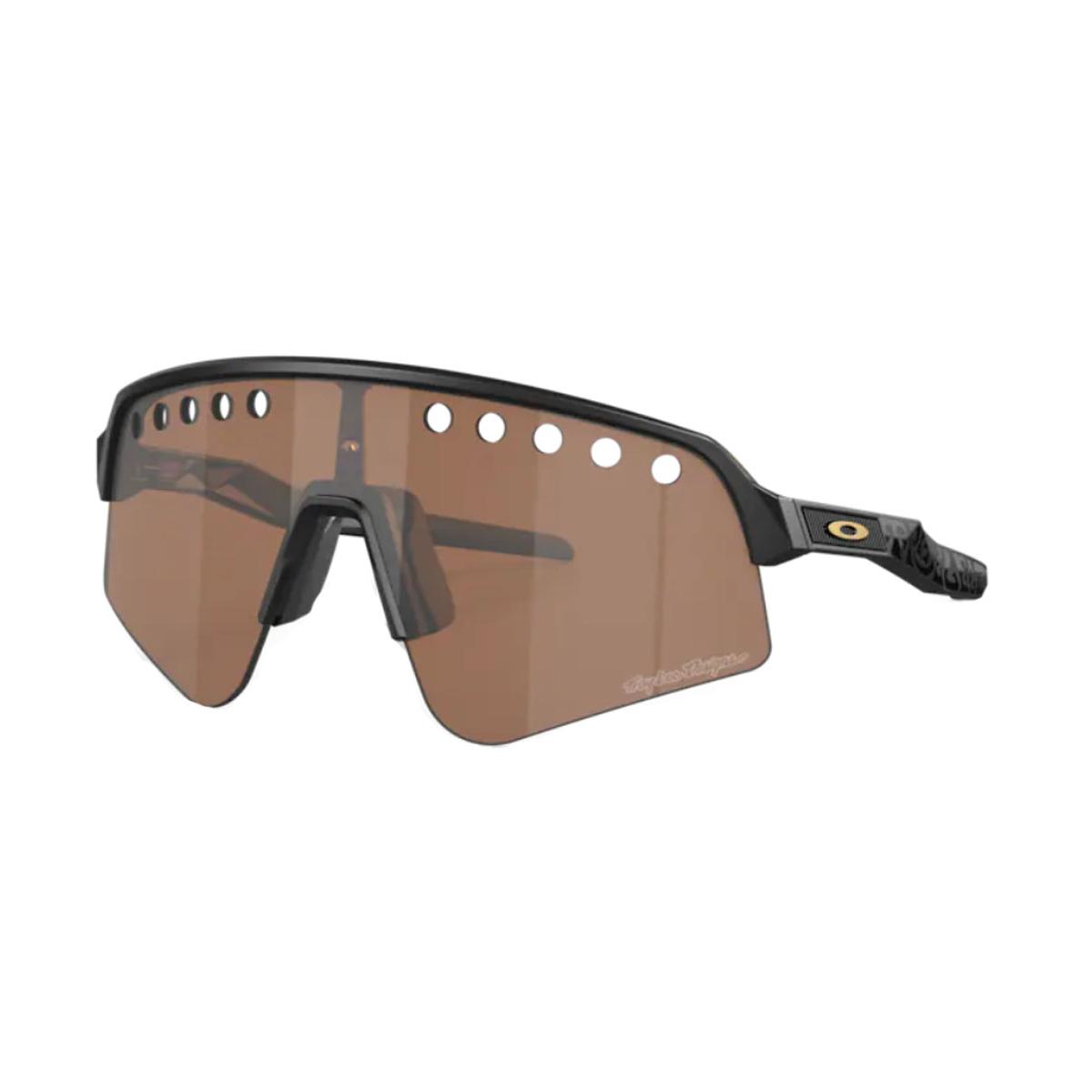 

Oakley Tinted Oversize frame Sunglasses Unisex F чёрный