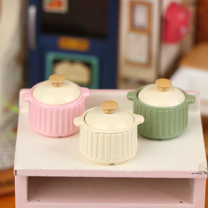 [JN] 1/12 Miniature Dollhouse Kitchen Butter Colored Soup Pot Model Kitchenware Decoration Dolls House Micro Scene Ornament