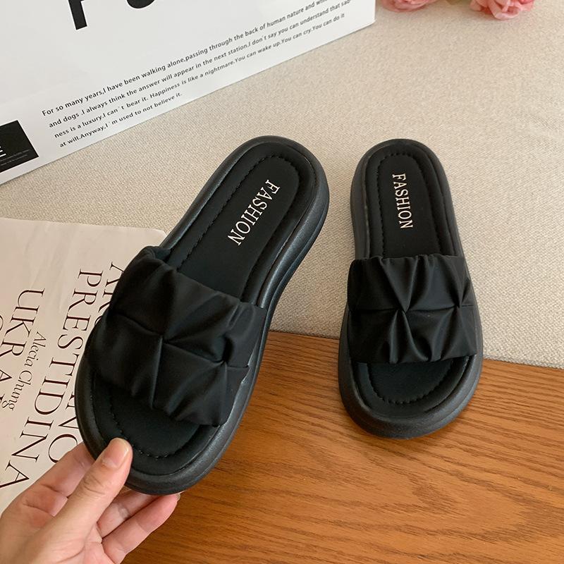2025 Platform Slippers Female Summer Outside Wear Fairy New Fashion Casual Niche Beach Silver Flip-flops Female Korean Version