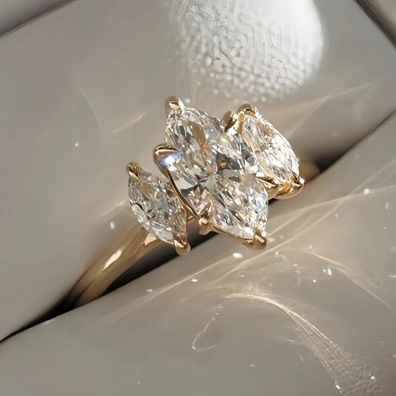 1 Piece of Gold Color Irregular Geometric Synthetic Zircon Ring for Women's Daily Wear Banquet Party Jewelry Gifts