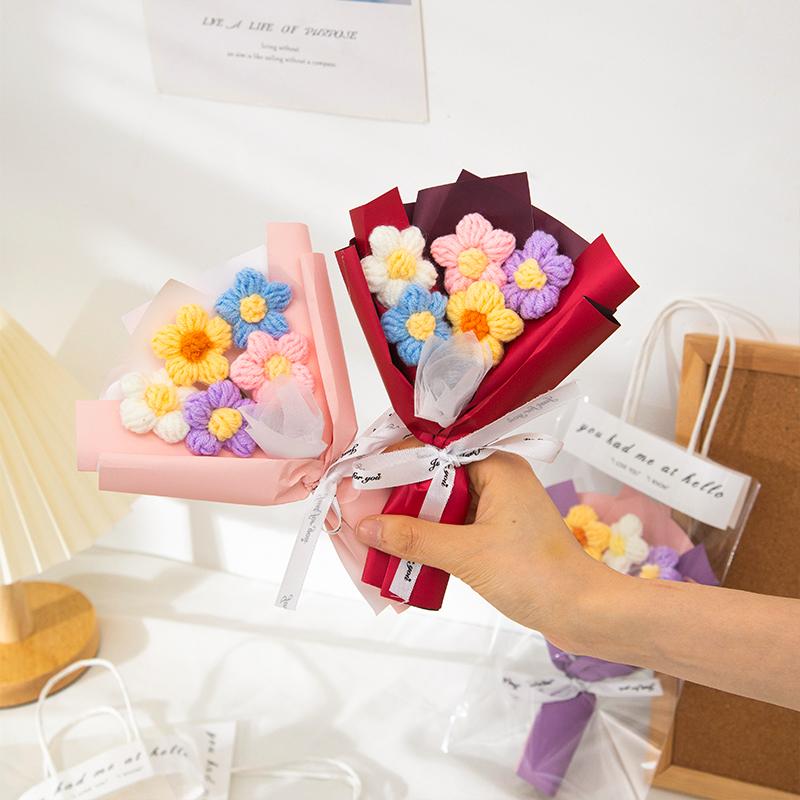 Häkelblumenstrauß Muttertagsgeschenke Hochzeitsgastgeschenk Ewiger Blumenstrauß für Puppe Abschlusssträuße