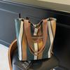 Autumn and winter large-capacity contrasting striped shoulder bag women's new fashion class commuter tote bag