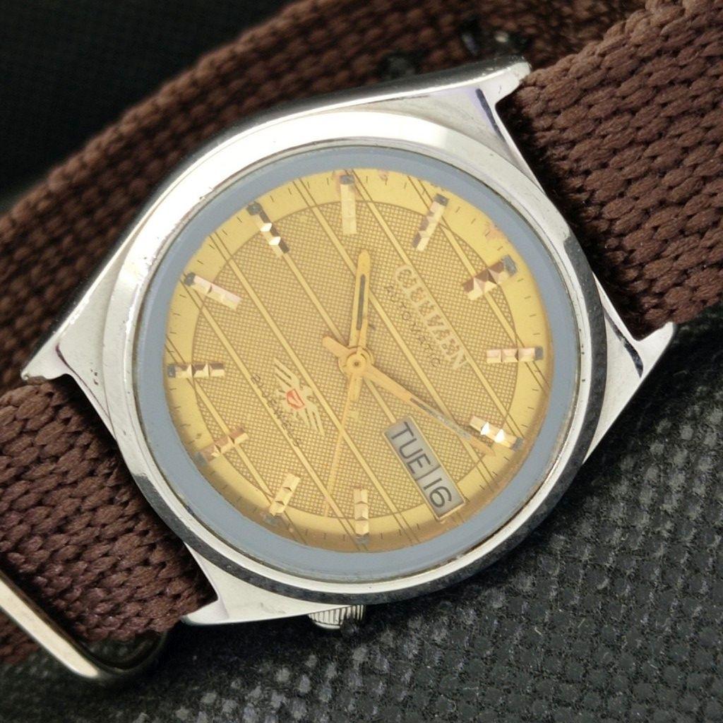 

Б/У винтажные мужские часы CITIZEN AUTO 8200 JAPAN D/D с оригинальным циферблатом 584a-a307471-9 SKU584a-a307471